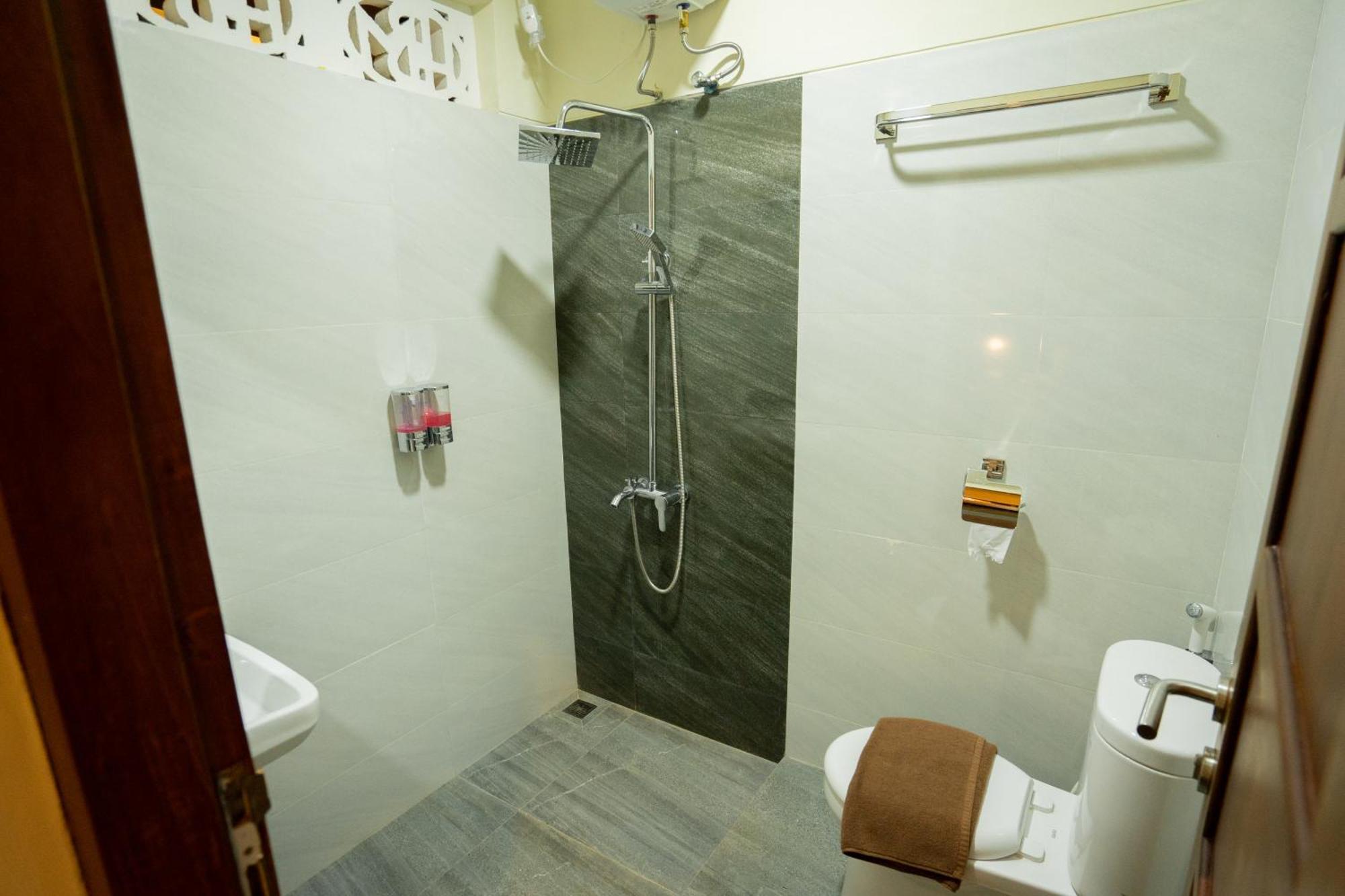 Yuwono Hotel & Villa Malioboro 日惹 外观 照片