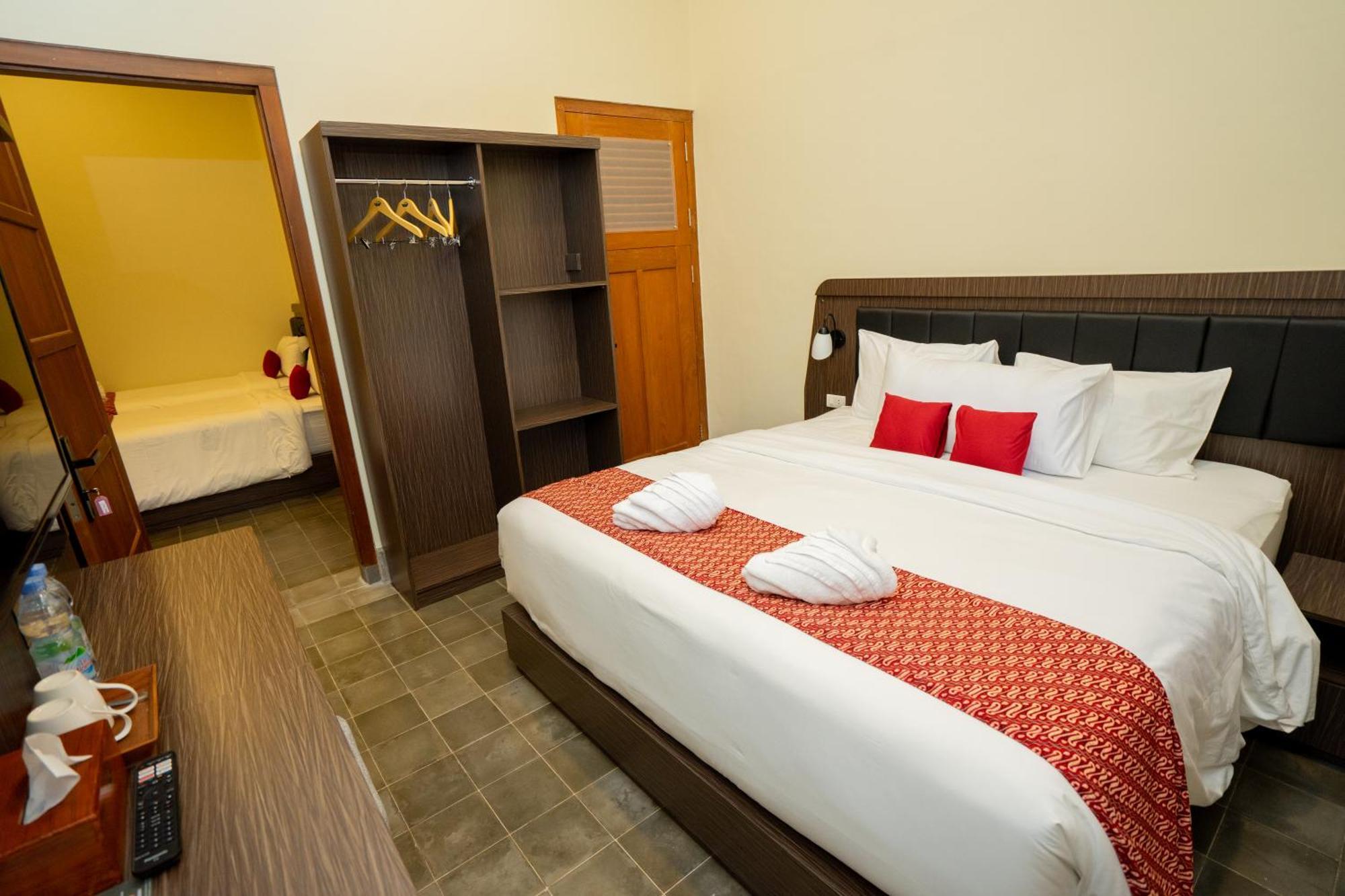 Yuwono Hotel & Villa Malioboro 日惹 外观 照片