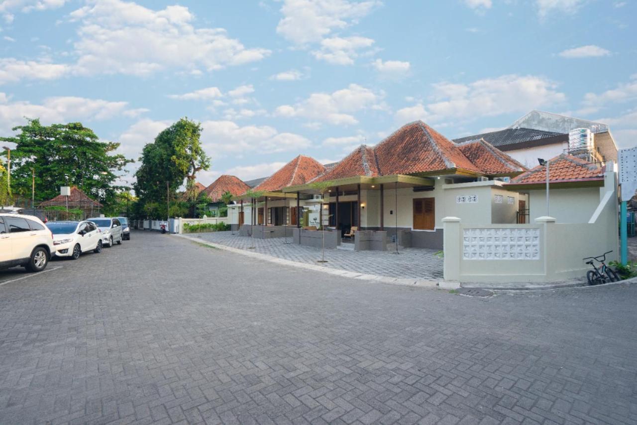 Yuwono Hotel & Villa Malioboro 日惹 外观 照片